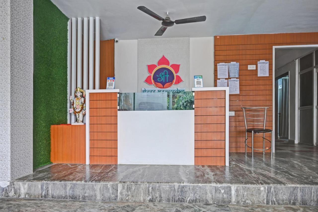 Oyo 7498 Hotel Aparajita バラナシ エクステリア 写真