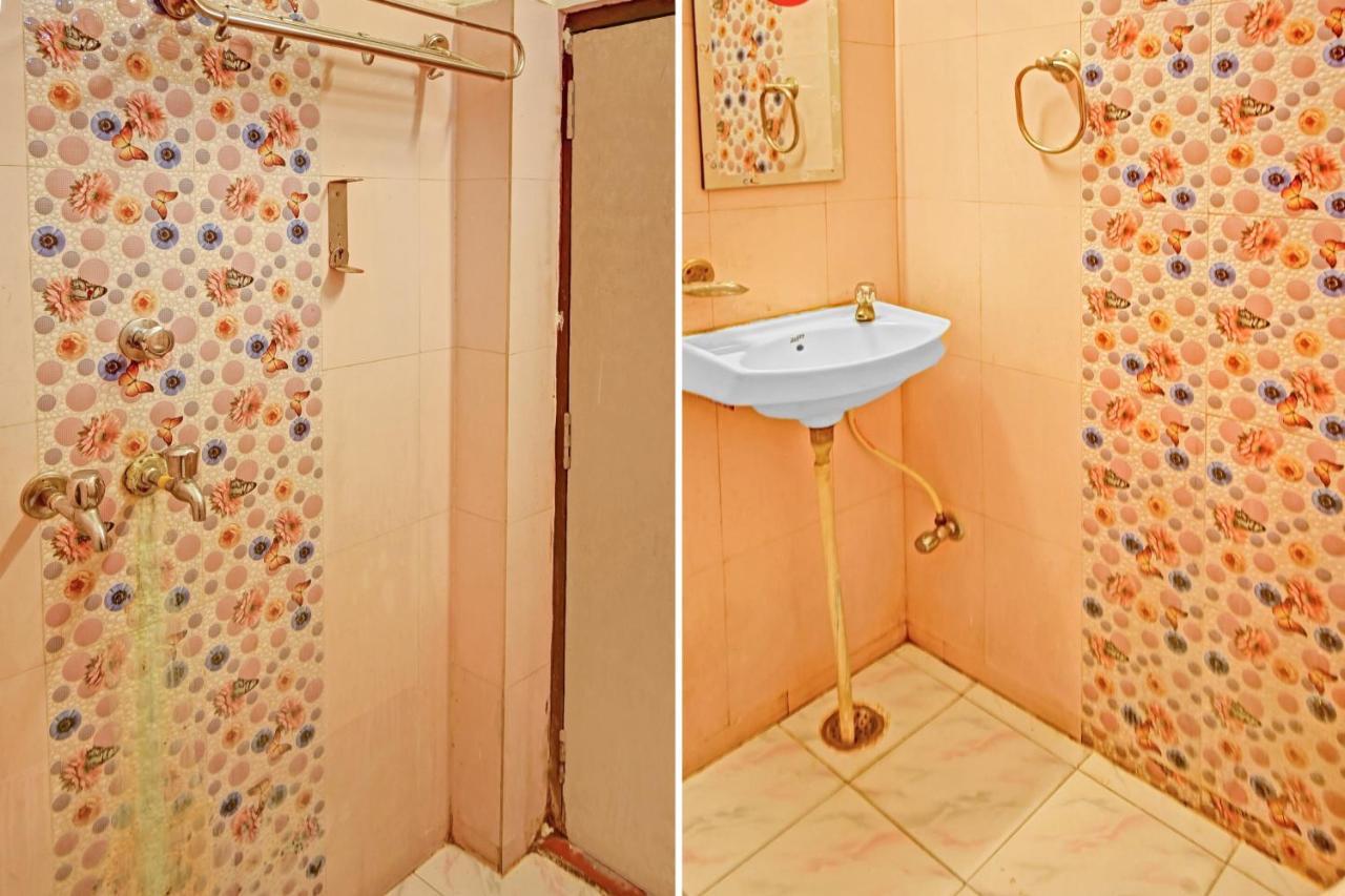 Oyo 7498 Hotel Aparajita バラナシ エクステリア 写真